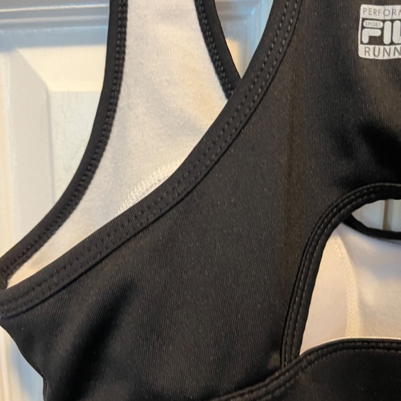 Fila size M running bra - Picture 11 of 11